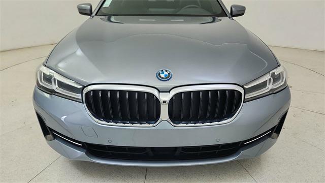 Photo of 2023 Skyscraper Gray Metallic BMW 530e