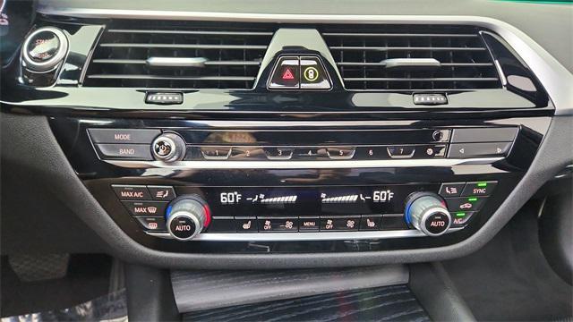Photo of 2023 Skyscraper Gray Metallic BMW 530e