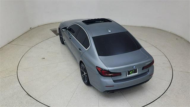 Photo of 2023 Skyscraper Gray Metallic BMW 530e
