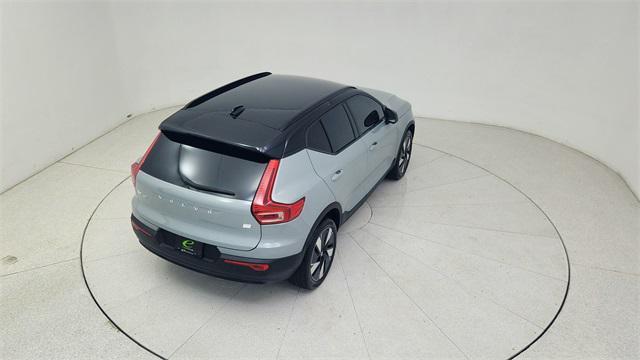Photo of 2024 Gray Volvo XC40 Recharge Pure Electric
