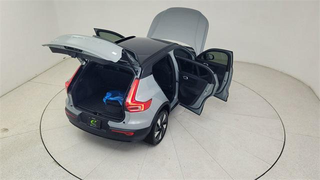 Photo of 2024 Gray Volvo XC40 Recharge Pure Electric