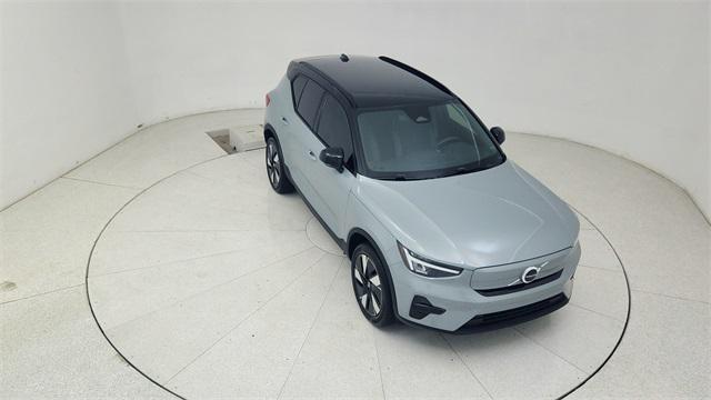Photo of 2024 Gray Volvo XC40 Recharge Pure Electric