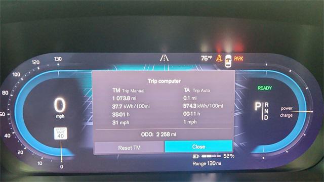 Photo of 2024 Gray Volvo XC40 Recharge Pure Electric