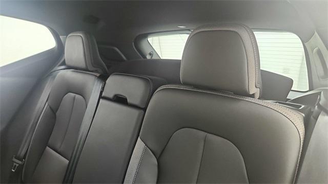 Photo of 2024 Gray Volvo XC40 Recharge Pure Electric