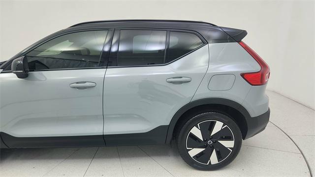 Photo of 2024 Gray Volvo XC40 Recharge Pure Electric