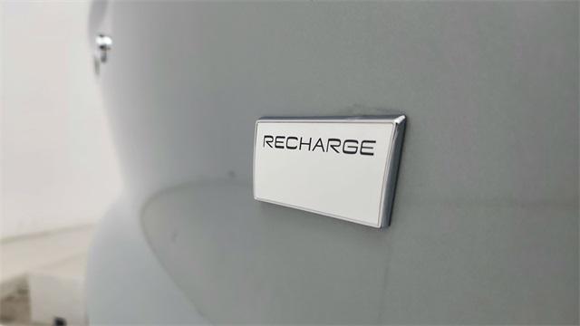 Photo of 2024 Gray Volvo XC40 Recharge Pure Electric