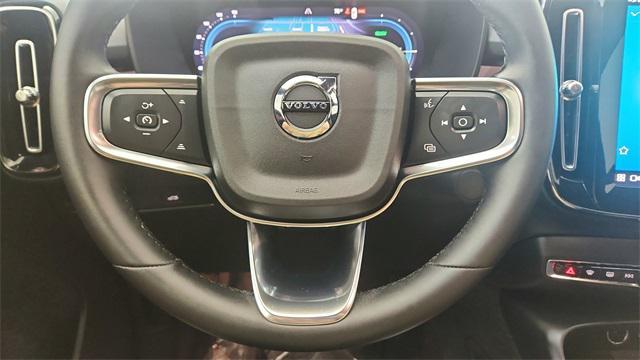 Photo of 2024 Gray Volvo XC40 Recharge Pure Electric