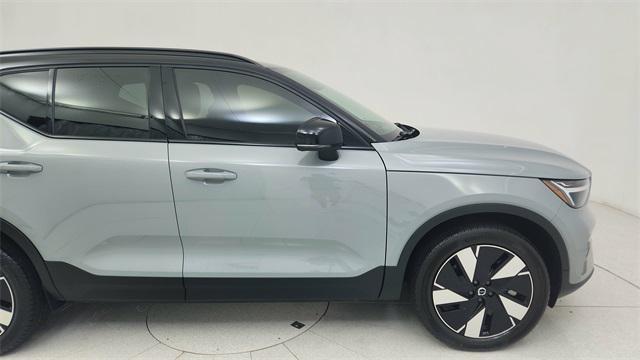 Photo of 2024 Gray Volvo XC40 Recharge Pure Electric