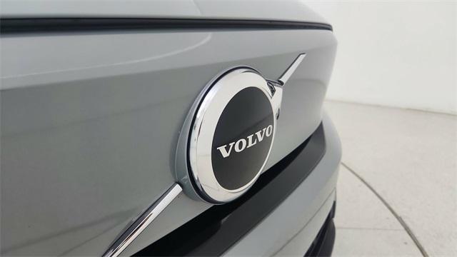 Photo of 2024 Gray Volvo XC40 Recharge Pure Electric
