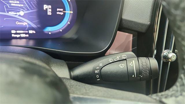 Photo of 2024 Gray Volvo XC40 Recharge Pure Electric