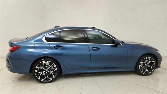 Photo of 2025 Blue BMW 330