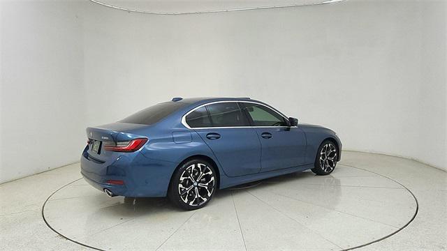 Photo of 2025 Blue BMW 330