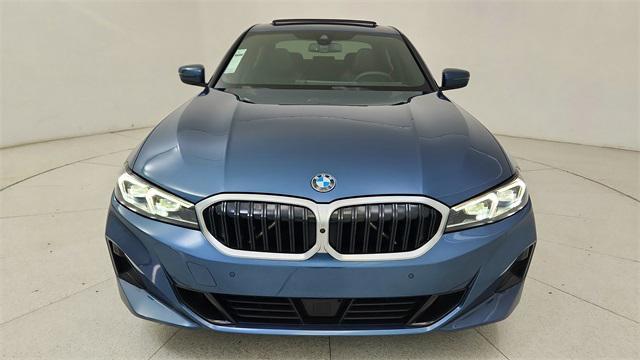 Photo of 2025 Blue BMW 330