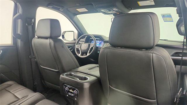 Photo of 2024 Summit White Chevrolet Tahoe