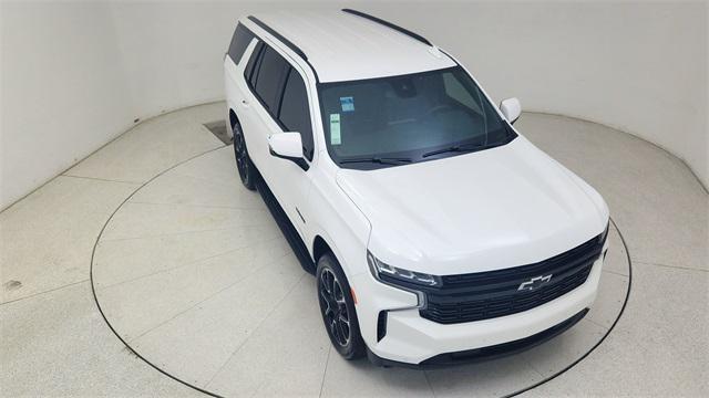 Photo of 2024 Summit White Chevrolet Tahoe