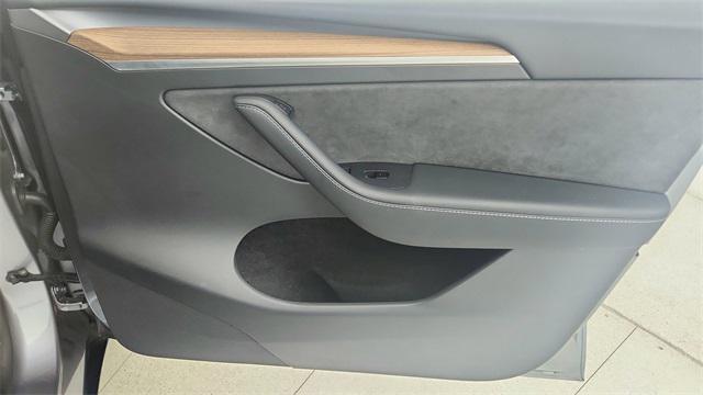 Photo of 2025 Stealth Grey Tesla Model Y