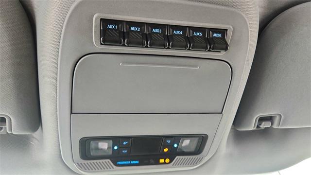 Photo of 2024 Agate Black Metallic Ford F-250