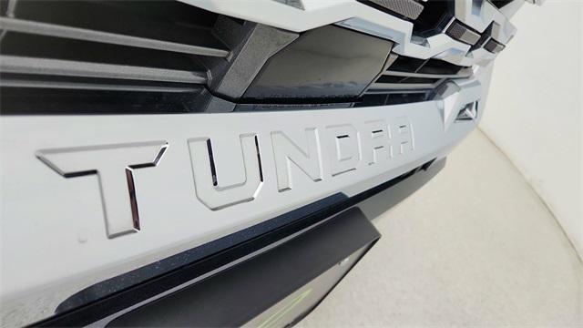 Photo of 2022 Midnight Black Metallic Toyota Tundra