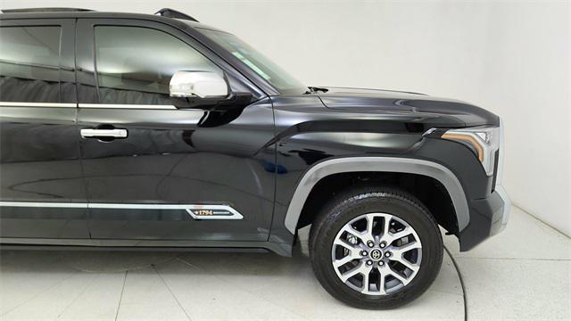 Photo of 2022 Midnight Black Metallic Toyota Tundra