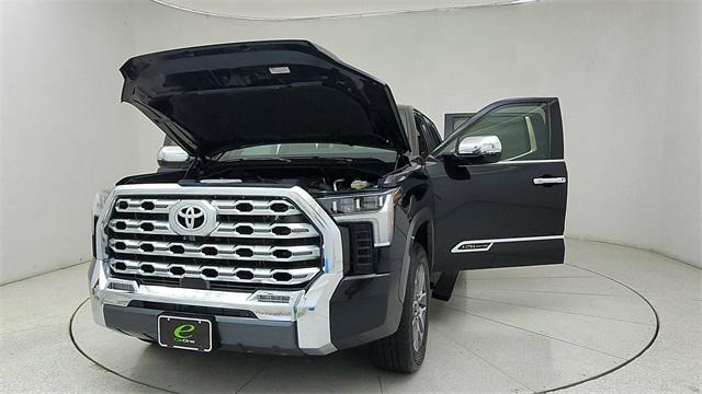 Photo of 2022 Midnight Black Metallic Toyota Tundra