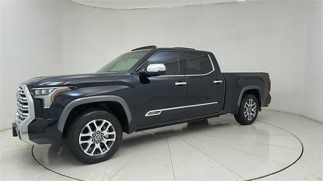 Photo of 2022 Midnight Black Metallic Toyota Tundra