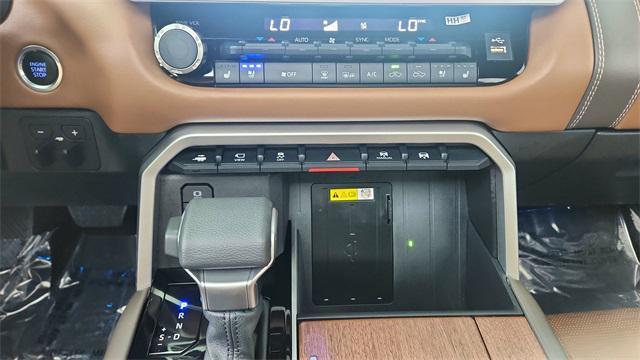 Photo of 2022 Midnight Black Metallic Toyota Tundra