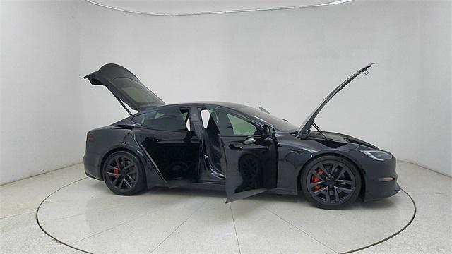 Photo of 2025 Solid Black Tesla Model S