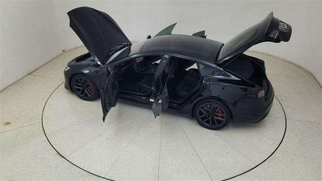 Photo of 2025 Solid Black Tesla Model S