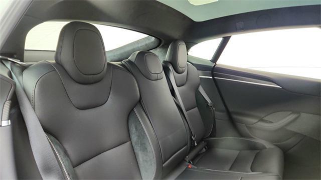 Photo of 2025 Solid Black Tesla Model S