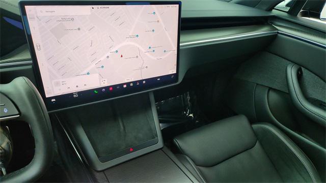 Photo of 2025 Solid Black Tesla Model S