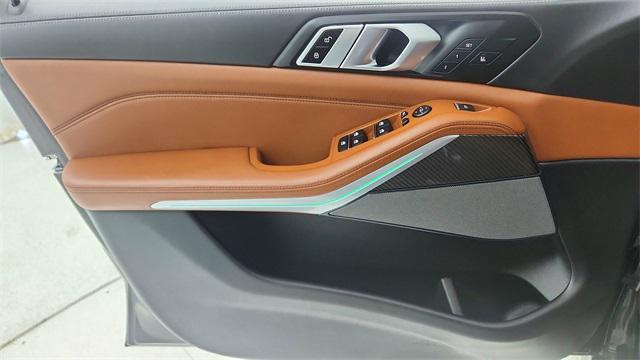 Photo of 2024 Black BMW X5