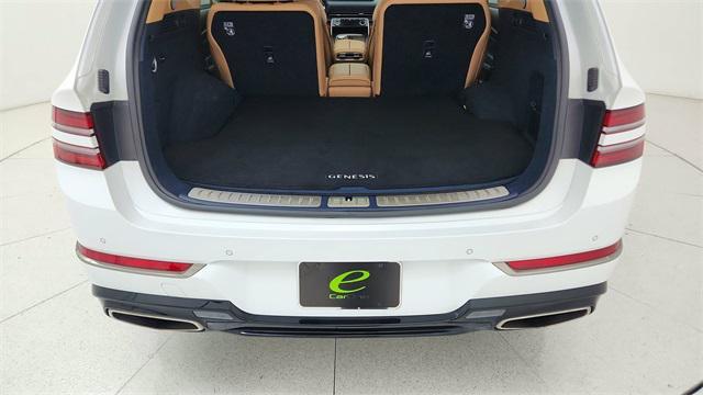 Photo of 2024 Matterhorn White Genesis GV80