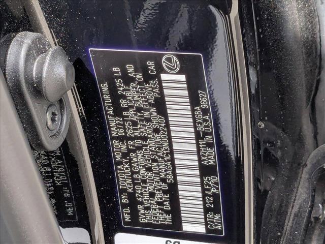 Photo of 2022 Obsidian Lexus ES 300h