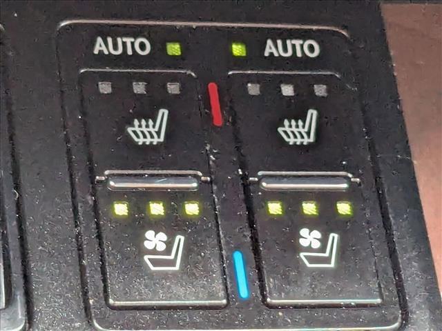 Photo of 2021 Atomic Silver Lexus RX 350