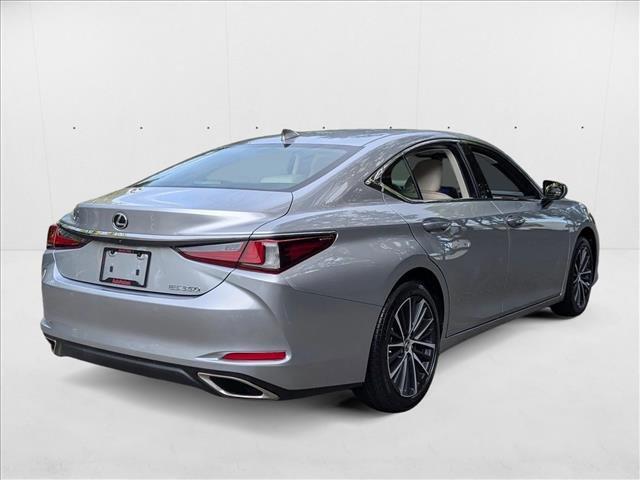 Photo of 2025 Iridium Lexus ES 350