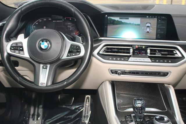 Photo of 2021 Mineral White Metallic BMW X6