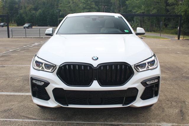 Photo of 2021 Mineral White Metallic BMW X6