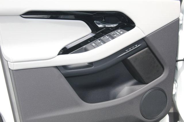 Photo of 2026 Fuji White Land Rover Range Rover Evoque
