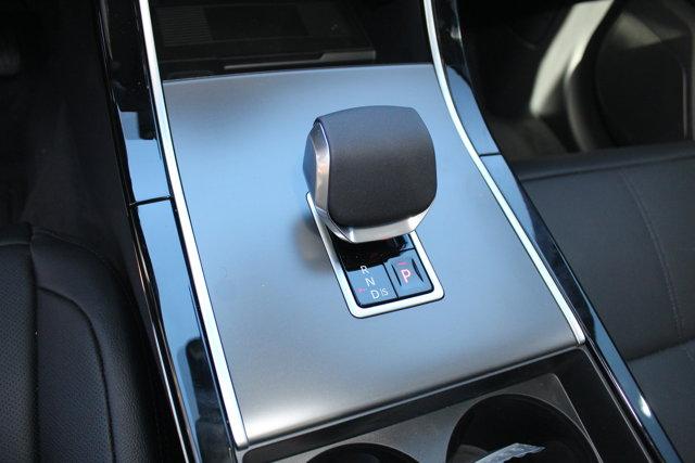 Photo of 2026 Fuji White Land Rover Range Rover Velar