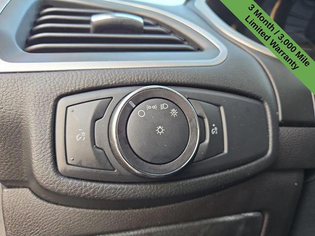 Photo of 2015 Guard Metallic Ford Edge