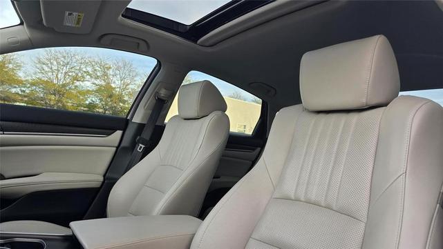 Photo of 2019 Radiant Red Metallic Honda Accord