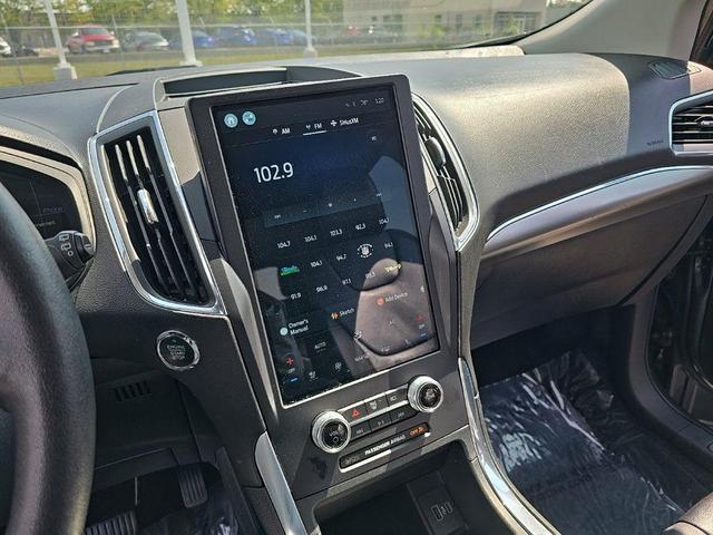 Photo of 2022 Carbonized Gray Ford Edge