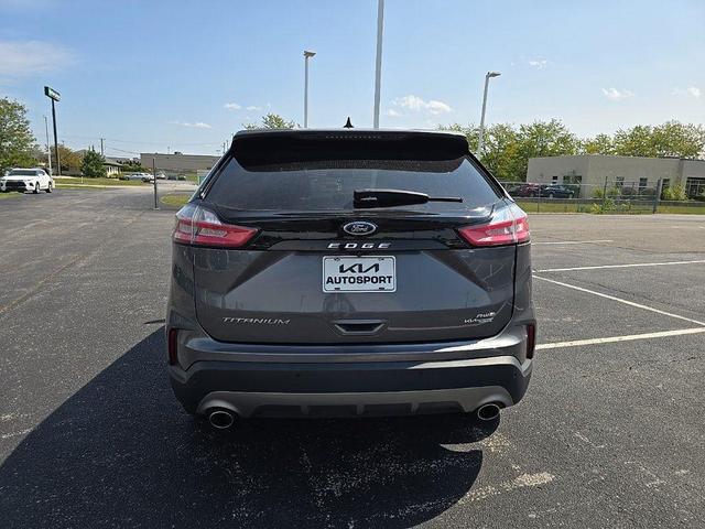 Photo of 2022 Carbonized Gray Ford Edge