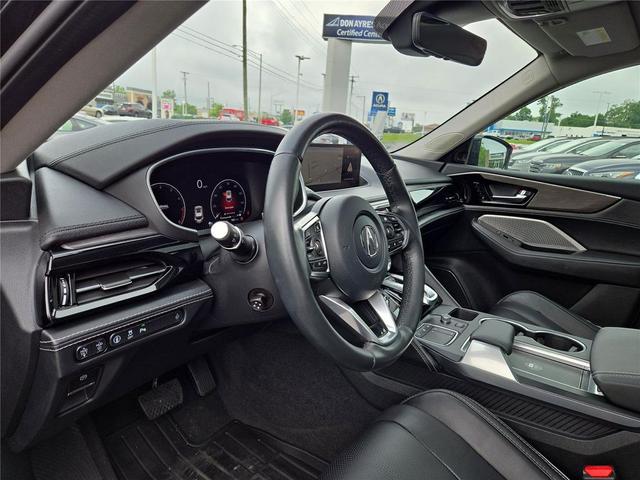 Photo of 2023 Phantom Violet Pearl Acura MDX