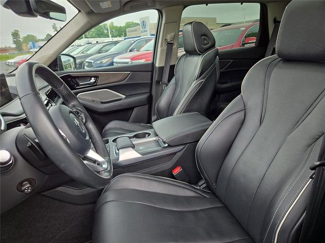 Photo of 2023 Phantom Violet Pearl Acura MDX