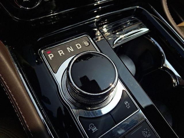 Photo of 2019 British Racing Green Metallic Jaguar XJ