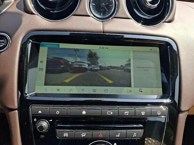 Photo of 2019 British Racing Green Metallic Jaguar XJ