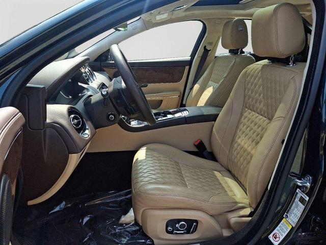 Photo of 2019 British Racing Green Metallic Jaguar XJ