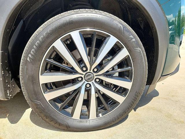Photo of 2024 Obsidian Green Pearl Nissan Pathfinder