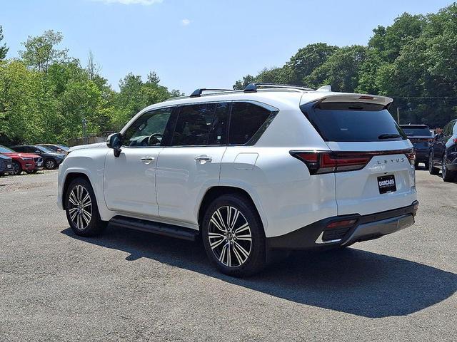 Photo of 2025 White Pearl Lexus LX 600